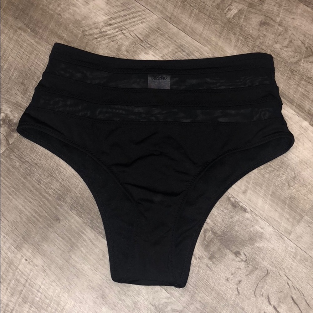 High-waisted Bikini Bottom